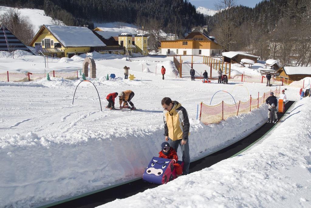Kinderhotel Appelhof Mürzsteg エクステリア 写真